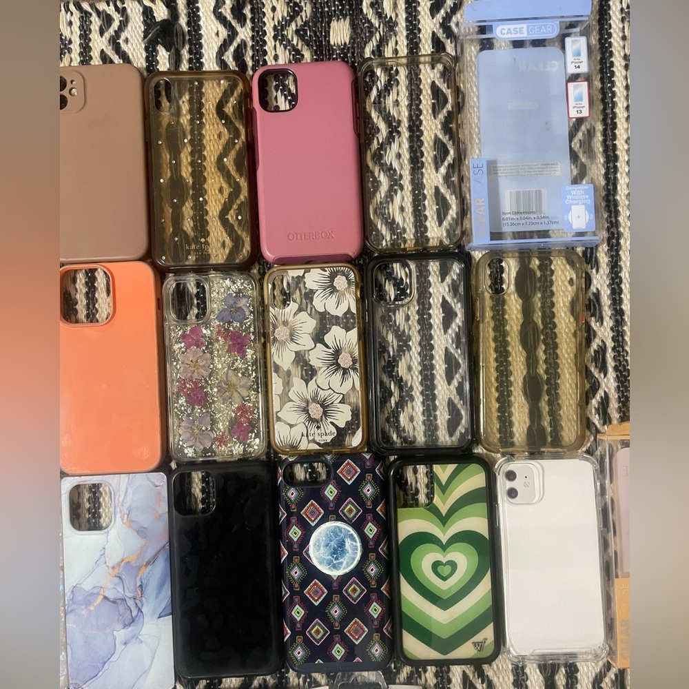 iPhone Case & Accessories Bundle!!! - Picture 4 of 14